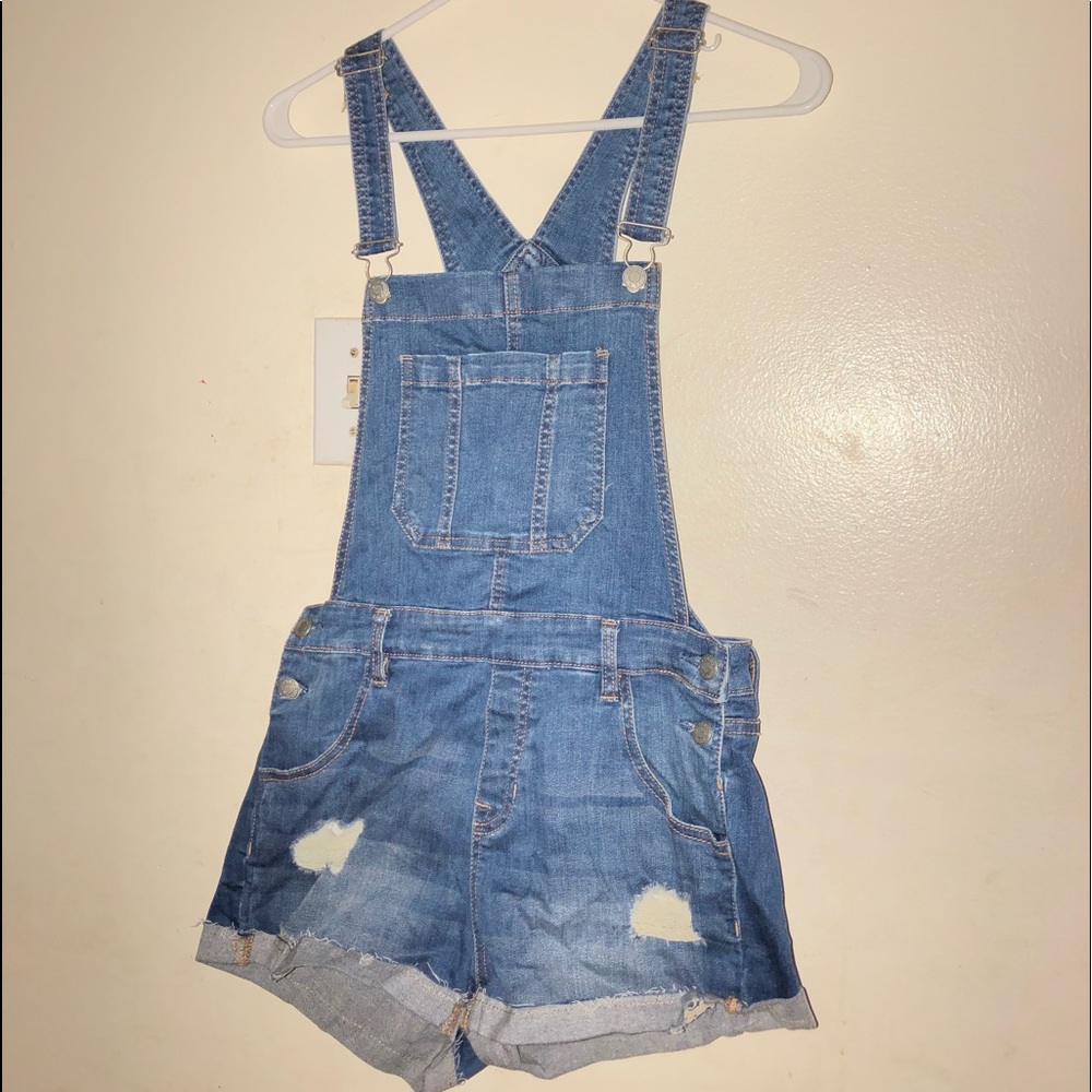Overall shorts
